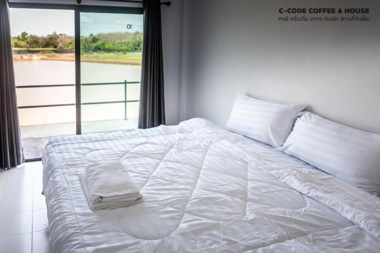 C-Code Resort Lom Sak Exteriör bild