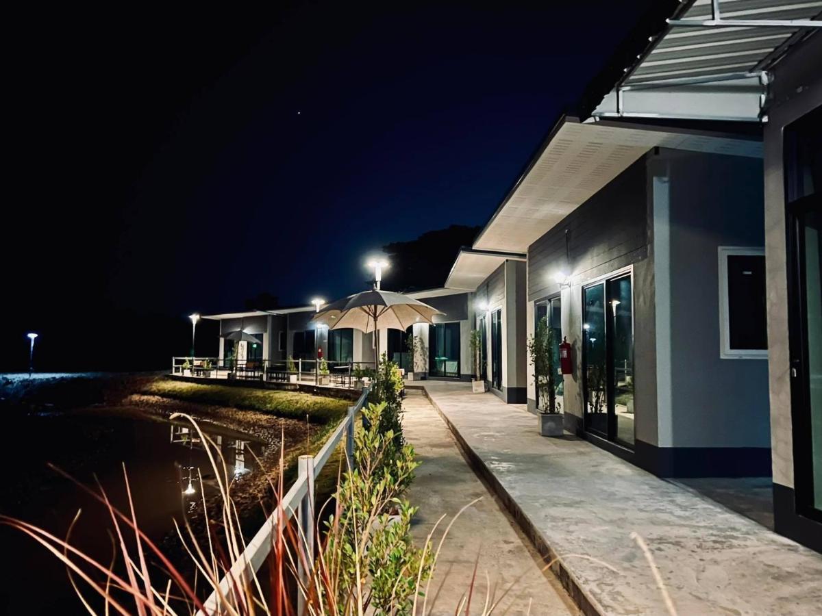 C-Code Resort Lom Sak Exteriör bild